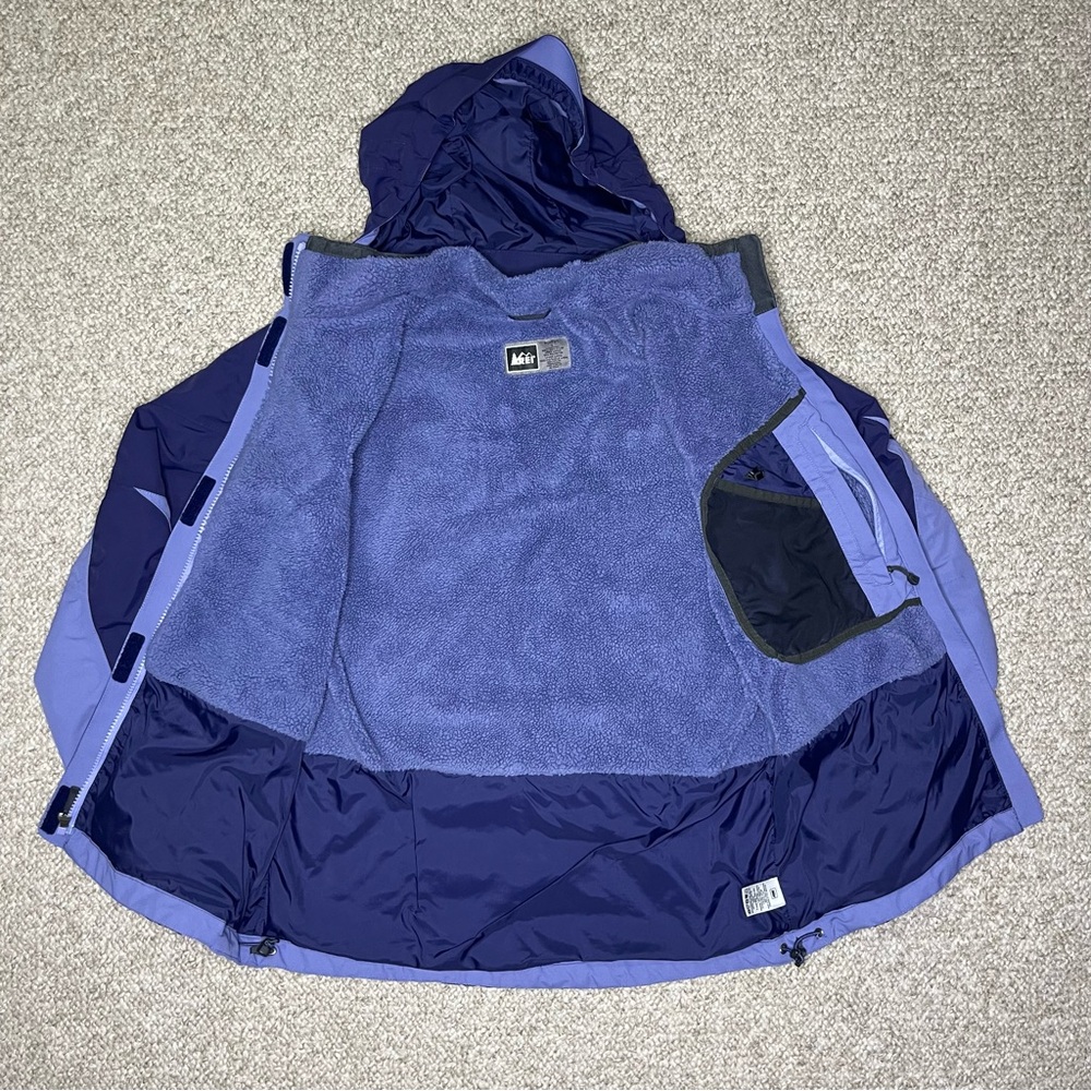 REI Elements waterproof jacket - image 10